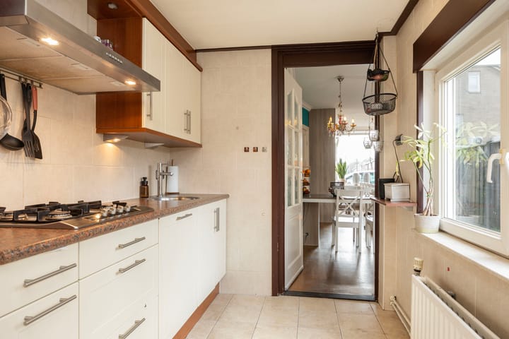 Foto 3 van Van Heutzplein 23