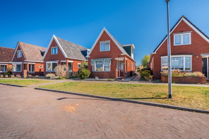 Photo 32 of Dwarslaan 10