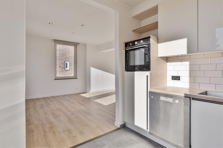 Foto 14 van Voltastraat 40