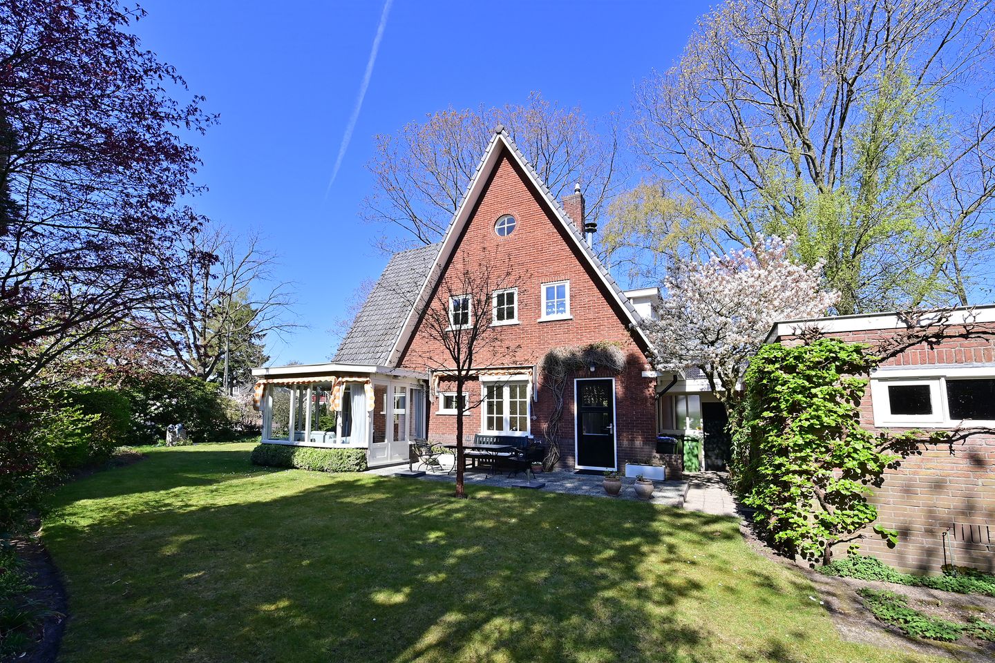 Foto 10 van Van der Duyn van Maasdamlaan 25