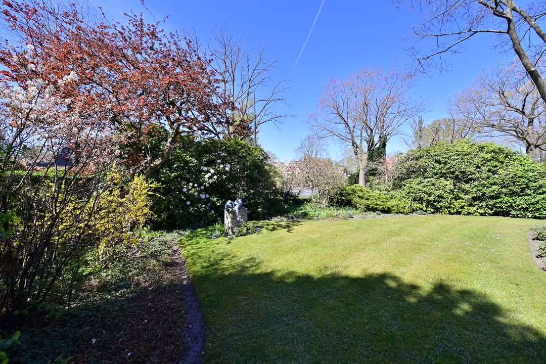 Foto 13 van Van der Duyn van Maasdamlaan 25