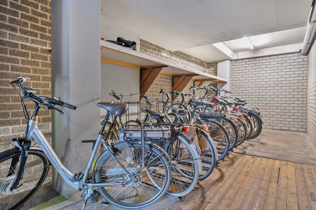 Photo 23 of Grotestraat 24