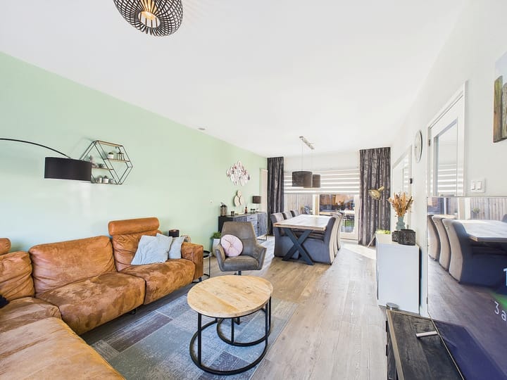 Foto 2 van Azaleastraat 22