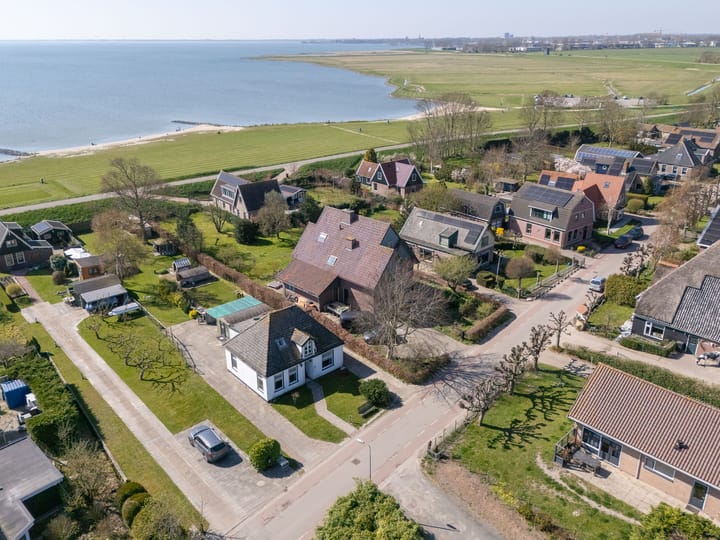 Foto 2 van Dorpsweg 142