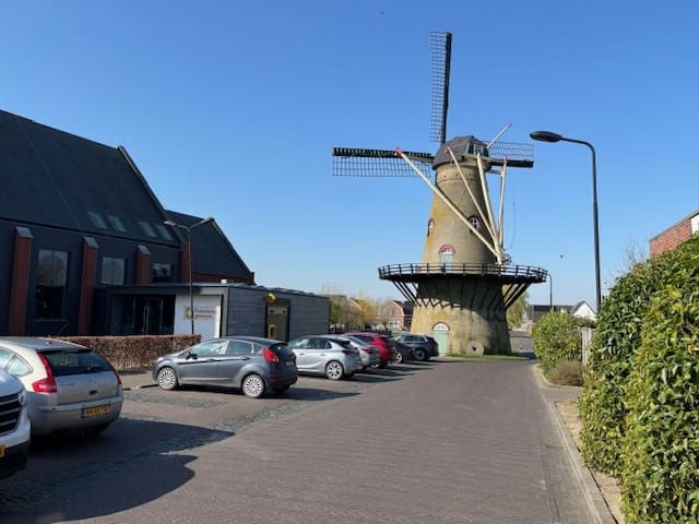 Foto 34 van Azaleastraat 22