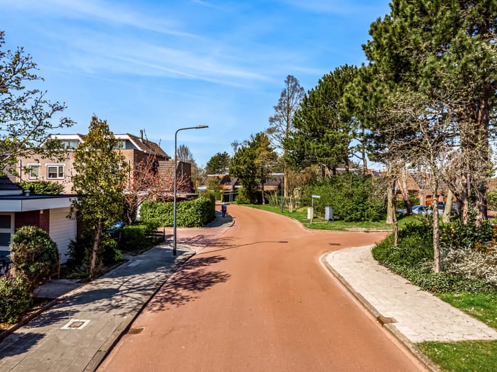 Foto 40 van Sam van Houtenplein 3