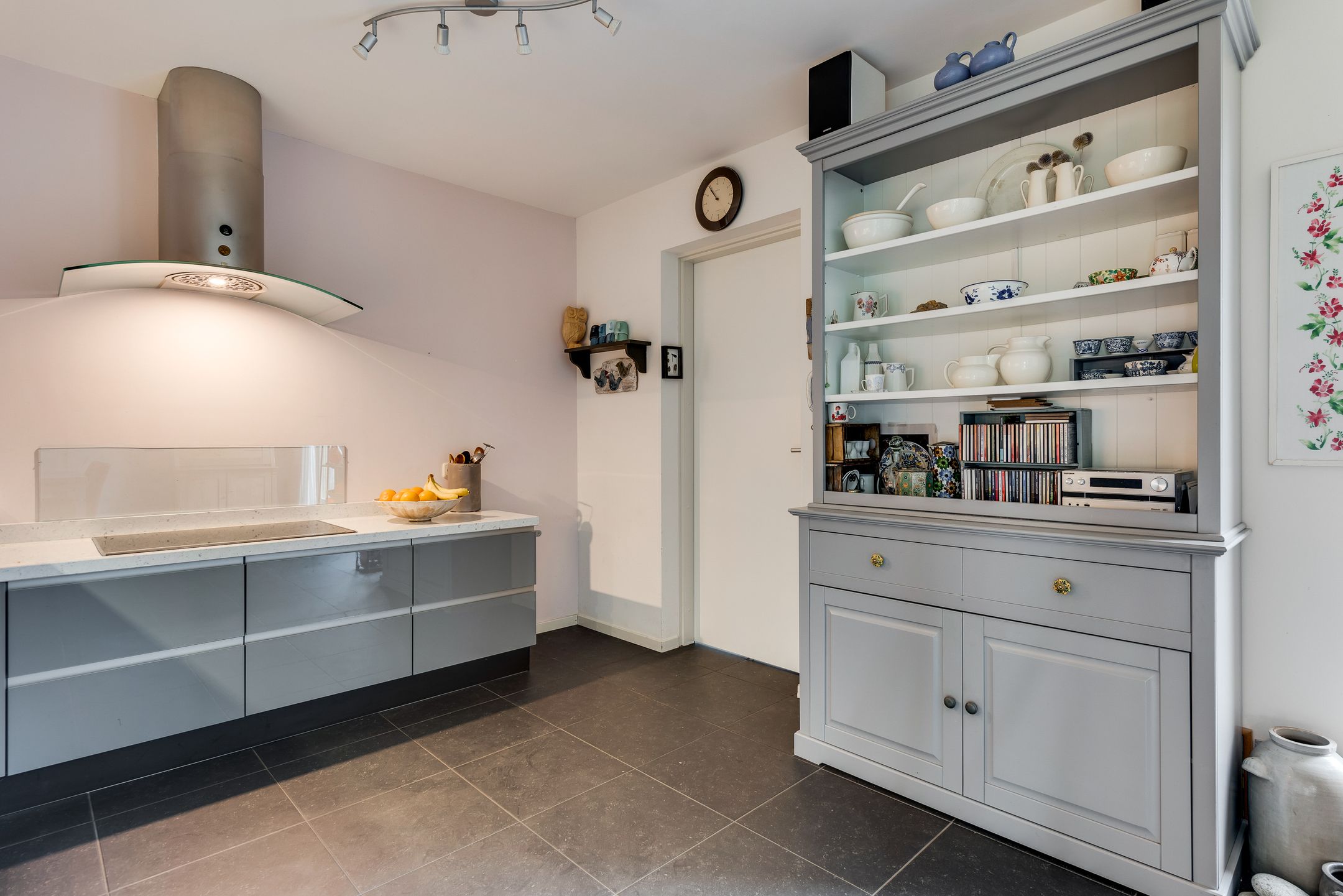 Photo 15 of Moeder Magdalenastraat 7