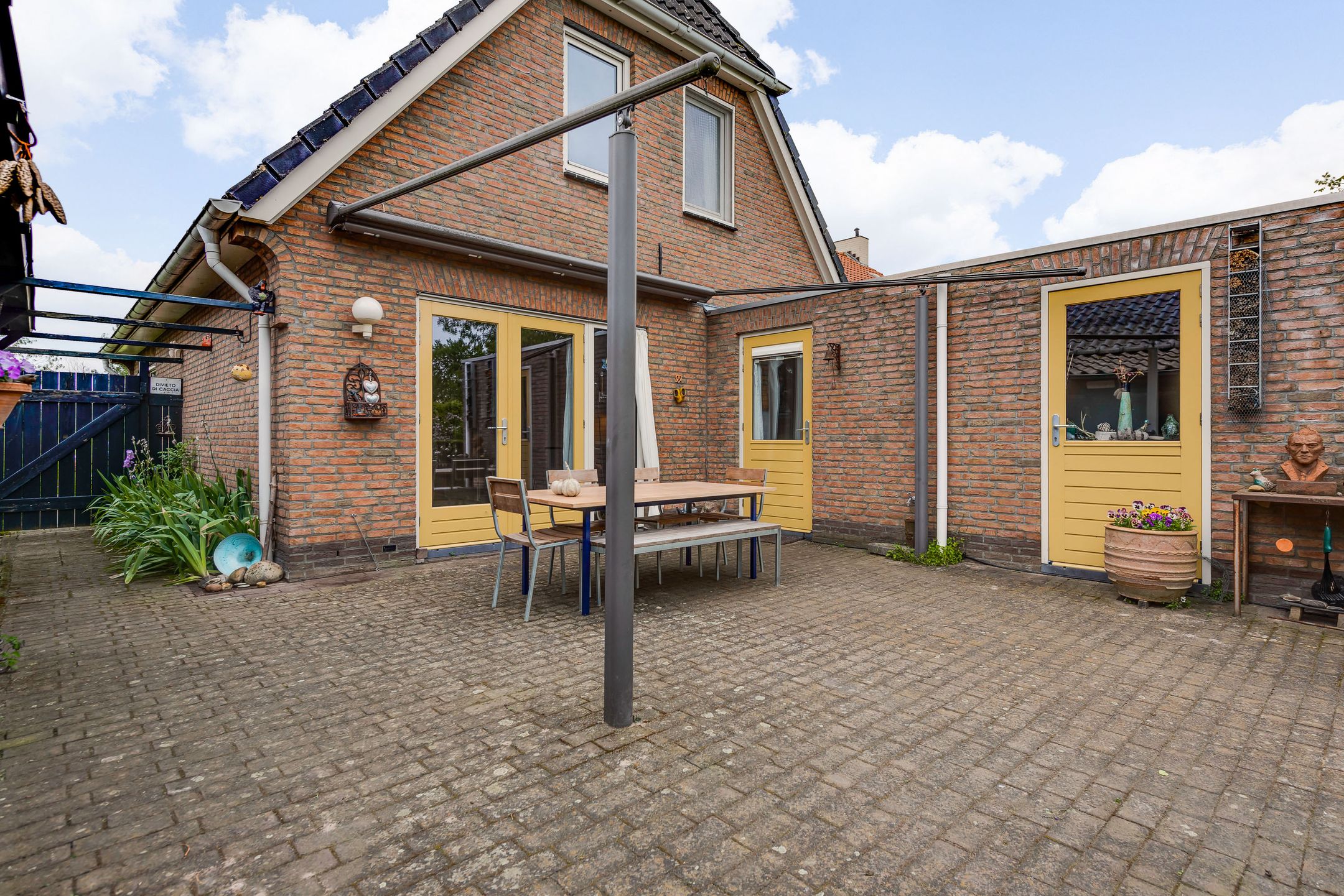 Photo 33 of Moeder Magdalenastraat 7