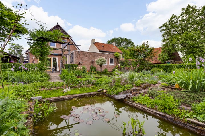 Photo 37 of Moeder Magdalenastraat 7