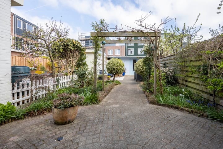 Foto 3 van Medanstraat 7