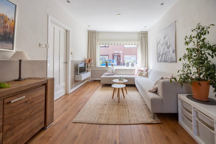 Foto 5 van Medanstraat 7