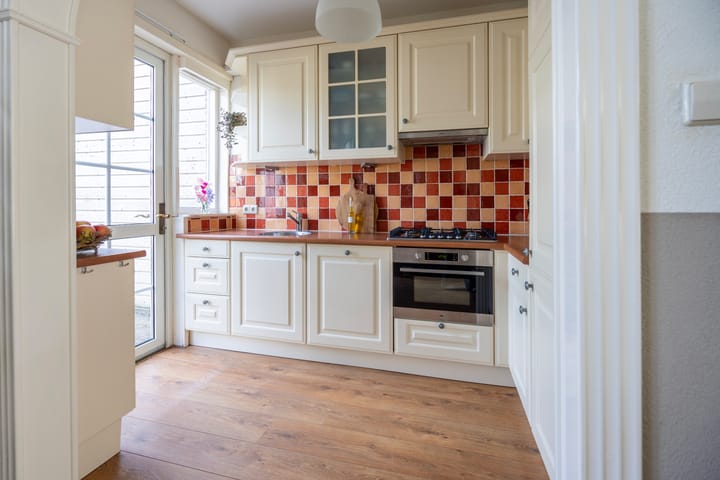 Foto 10 van Medanstraat 7