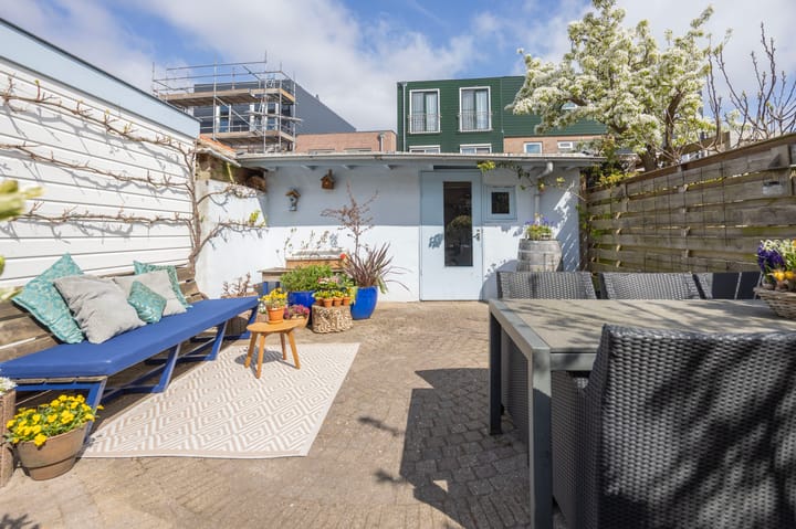 Foto 13 van Medanstraat 7