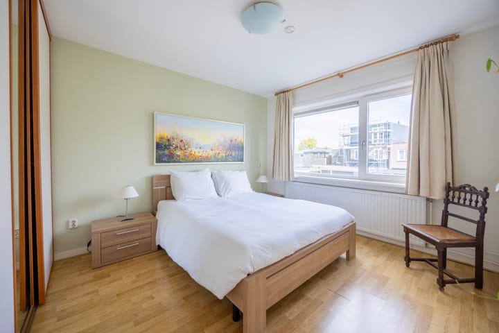 Foto 19 van Medanstraat 7