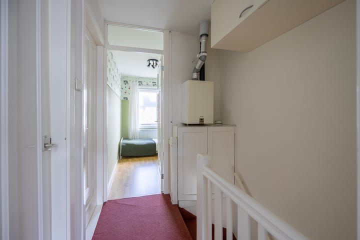 Foto 24 van Medanstraat 7