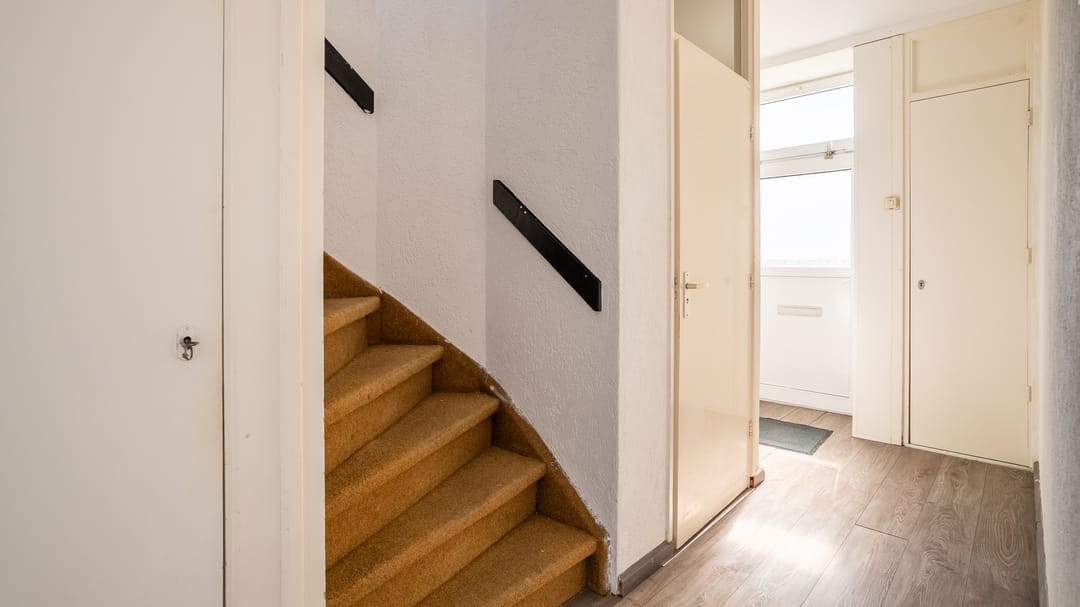 Foto 7 van Debussystraat 1