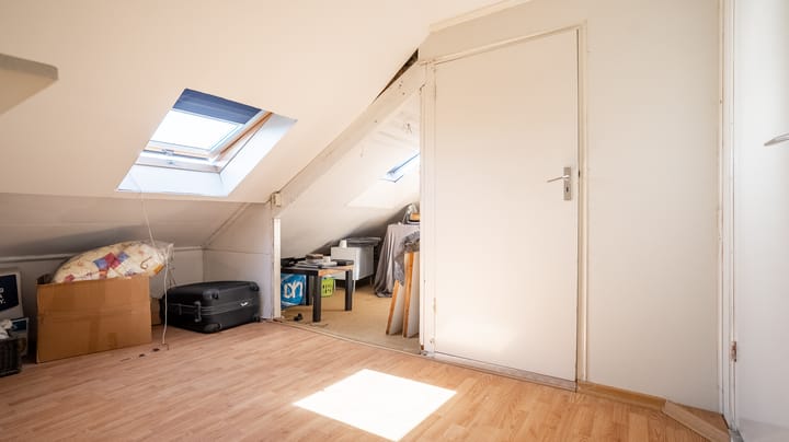 Foto 18 van Debussystraat 1