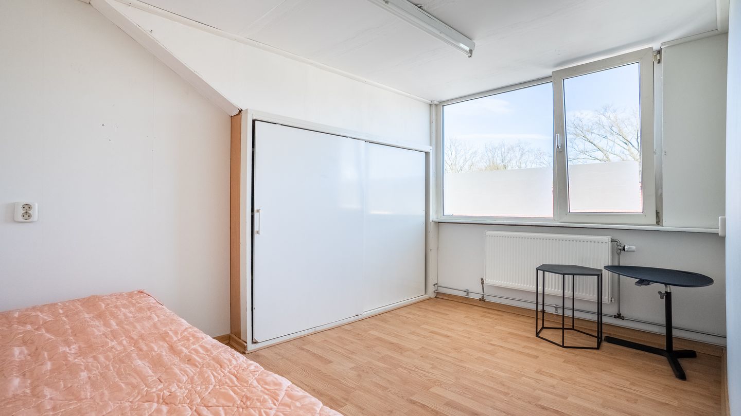 Foto 19 van Debussystraat 1