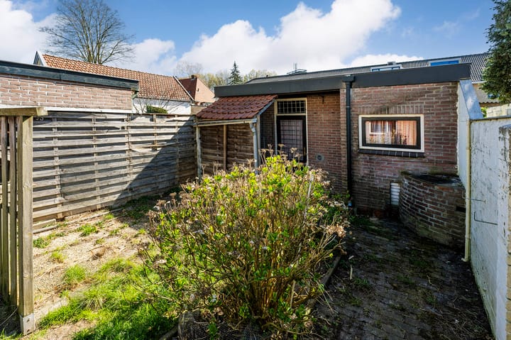 Foto 25 van Larenseweg 100