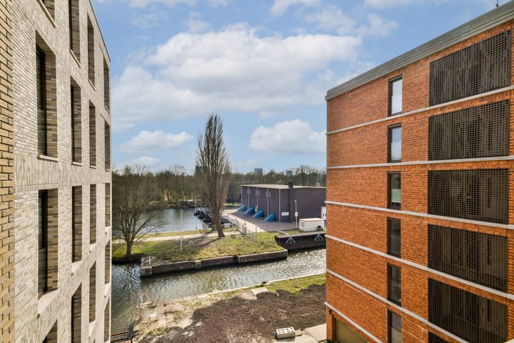 Foto 6 van Nieuwevaartweg 33