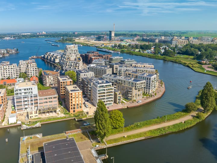 Foto 22 van Nieuwevaartweg 33