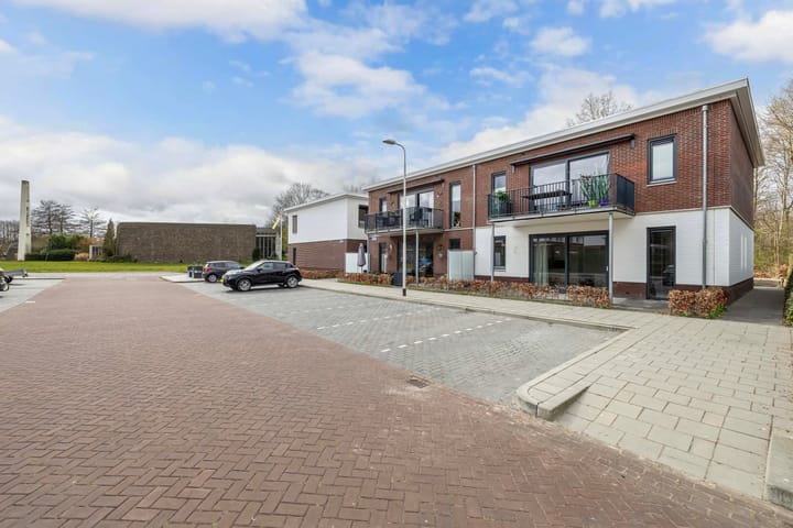 Foto 10 van Hofjager 9