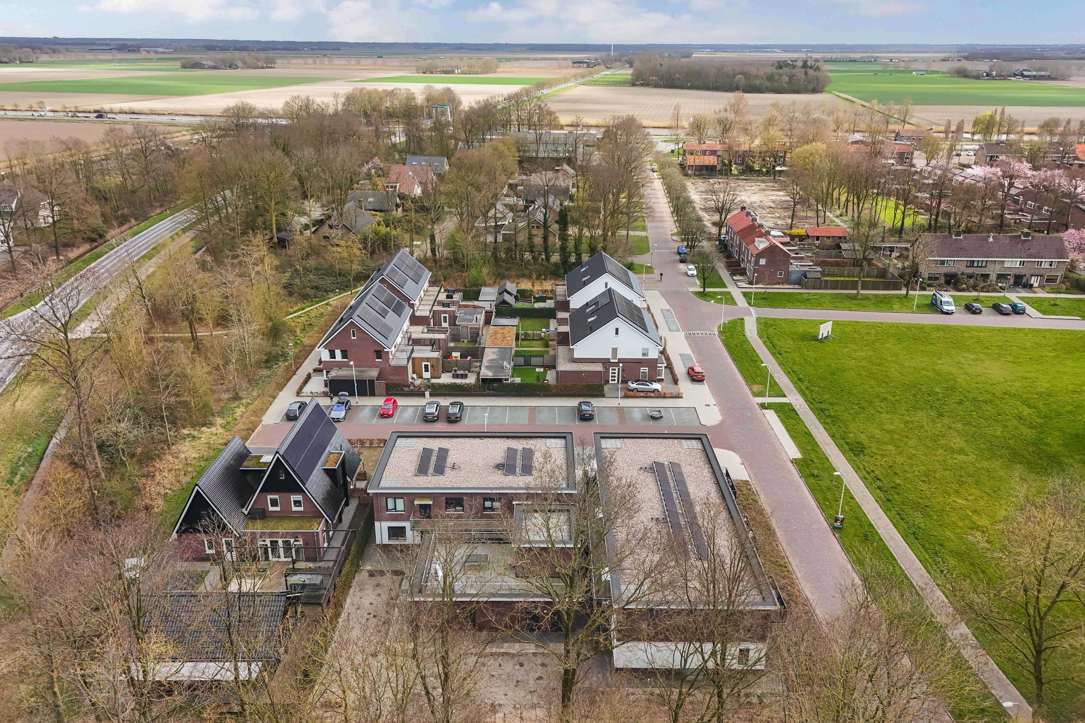 Foto 18 van Hofjager 9