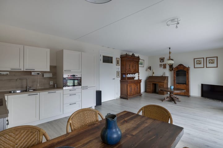 Foto 27 van Hofjager 9