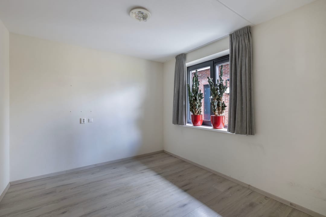 Foto 32 van Hofjager 9