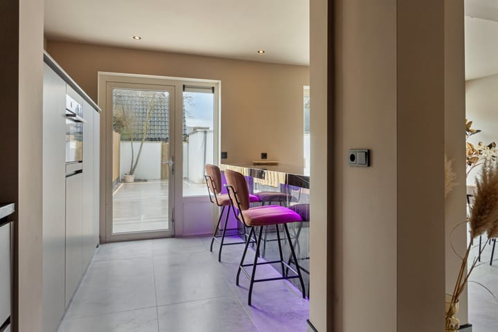 Foto 15 van Pieter Zeemanstraat 47