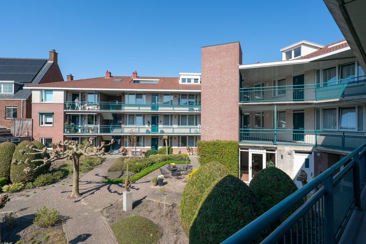 Foto 24 van Emmastraat 42