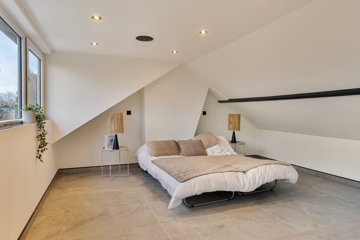 Foto 32 van Pieter Zeemanstraat 47