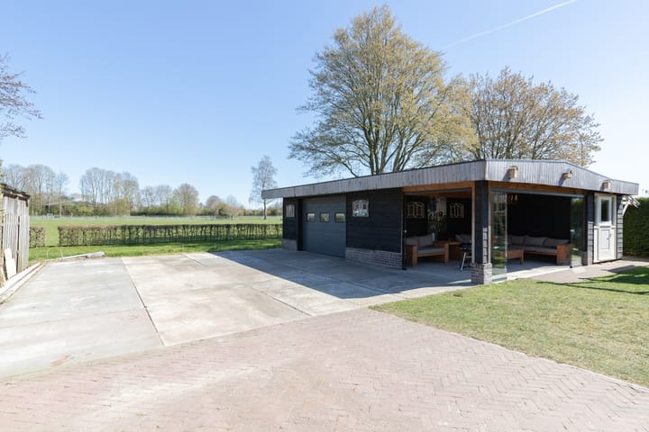 Photo 16 of Meenteweg 43