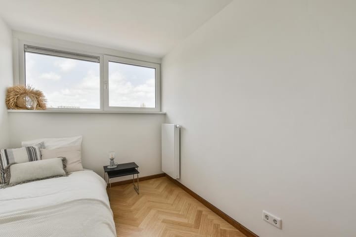 Photo 37 of Straat van Magelhaens 15