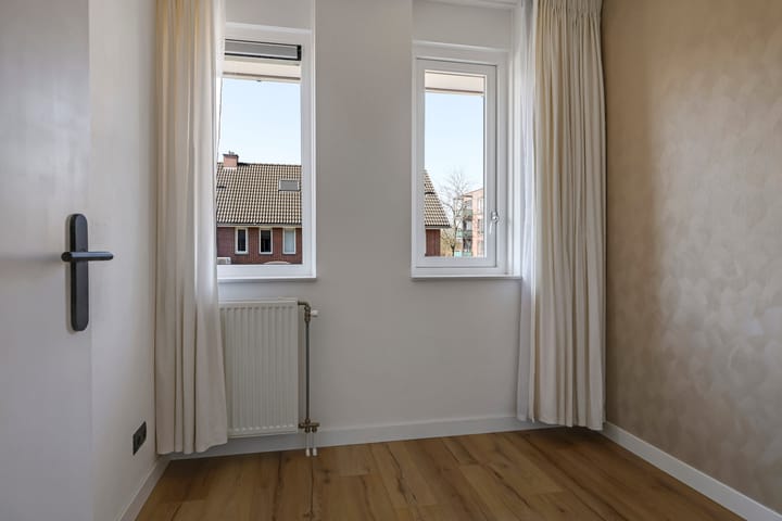 Foto 33 van Montagestraat 11