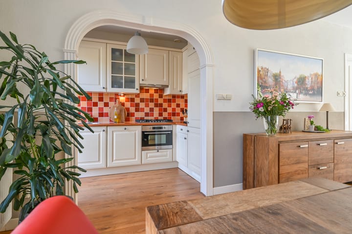 Foto 9 van Medanstraat 7