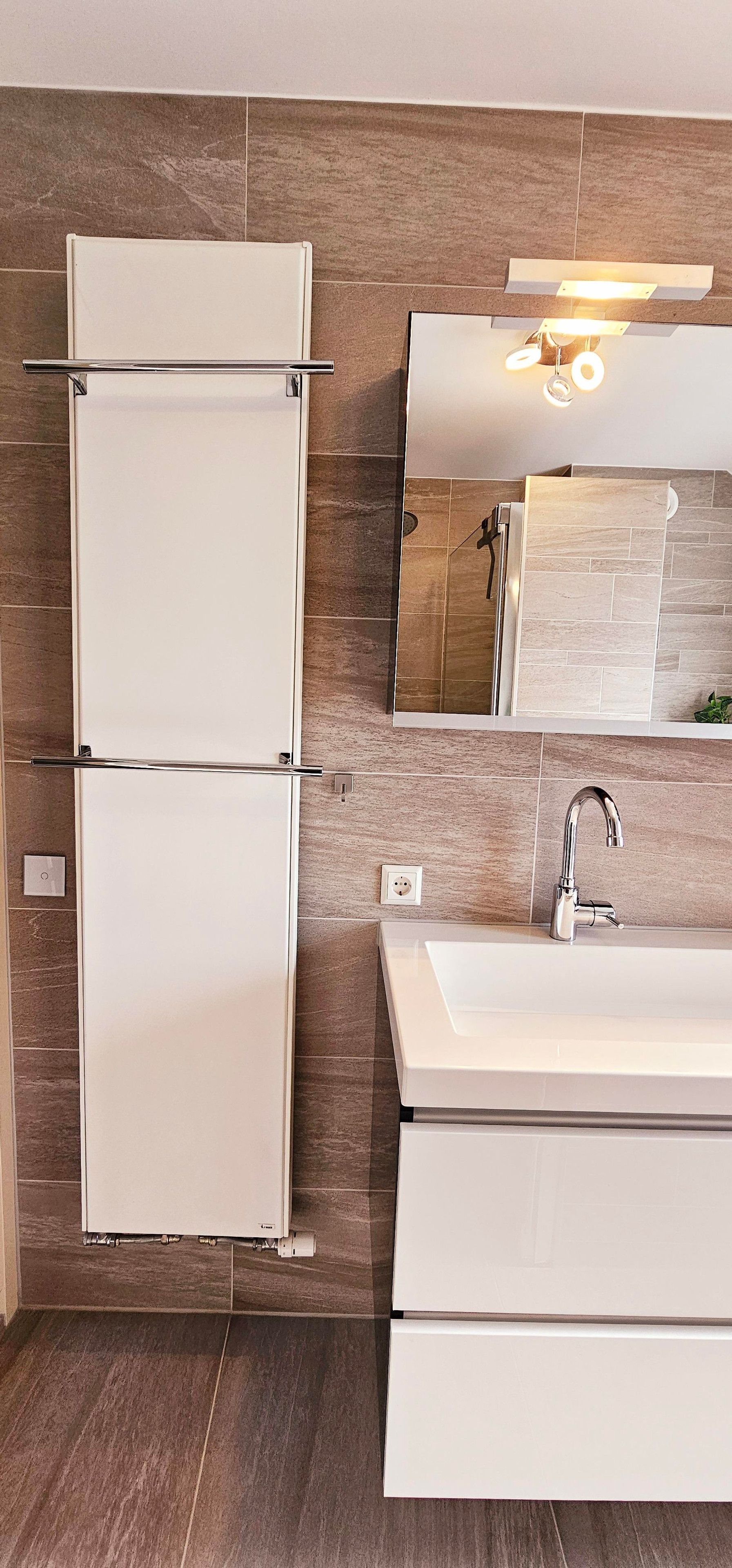 Foto 27 van Adrienne Solserstraat 70