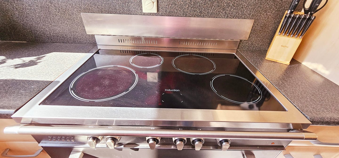 Foto 10 van Adrienne Solserstraat 70