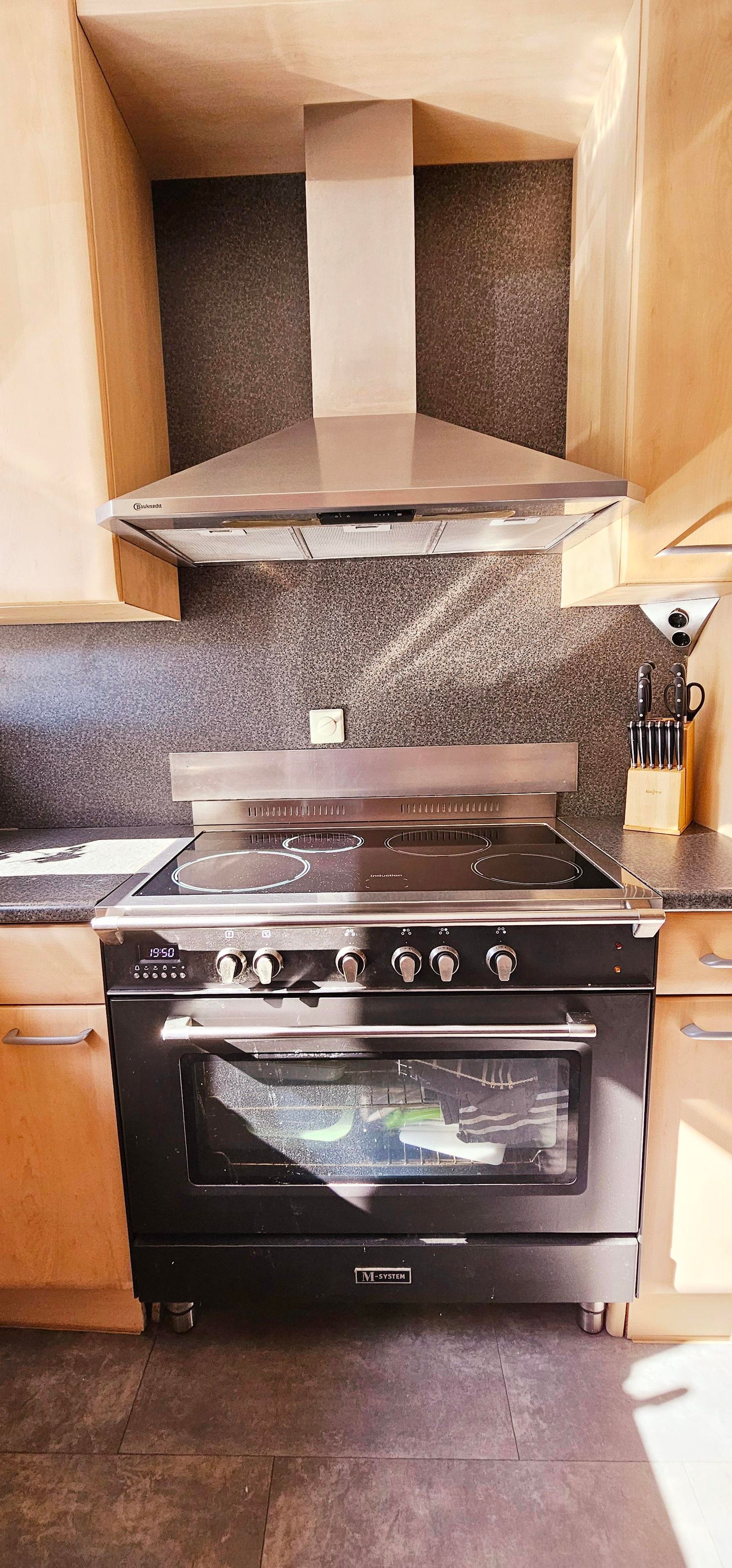 Foto 9 van Adrienne Solserstraat 70