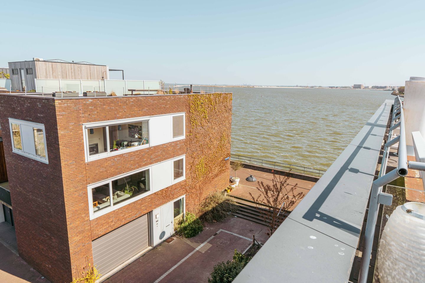 Foto 35 van Galjootstraat 136