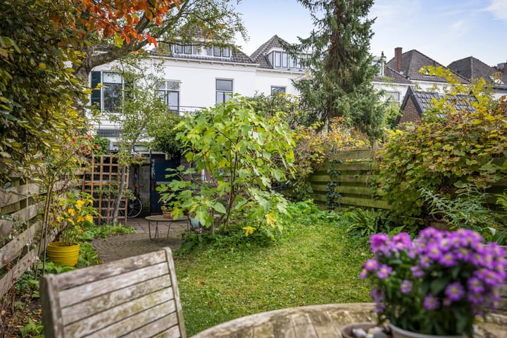 Foto 48 van 1e Weerdsweg 12