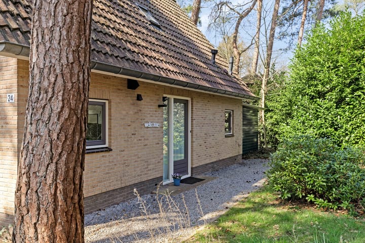 Photo 3 of Tullekenweg 24