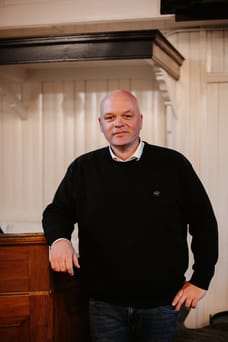 Henri Larkens - Makelaar