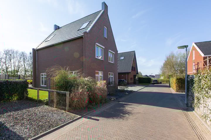 Foto 6 van Schooneveldstraat 36