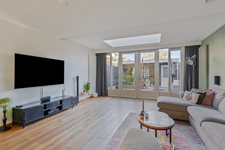 Photo 12 of Prinses Amaliaplantsoen 38