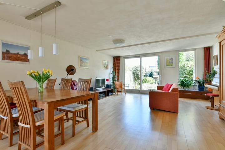 Photo 2 of Vredebest 29