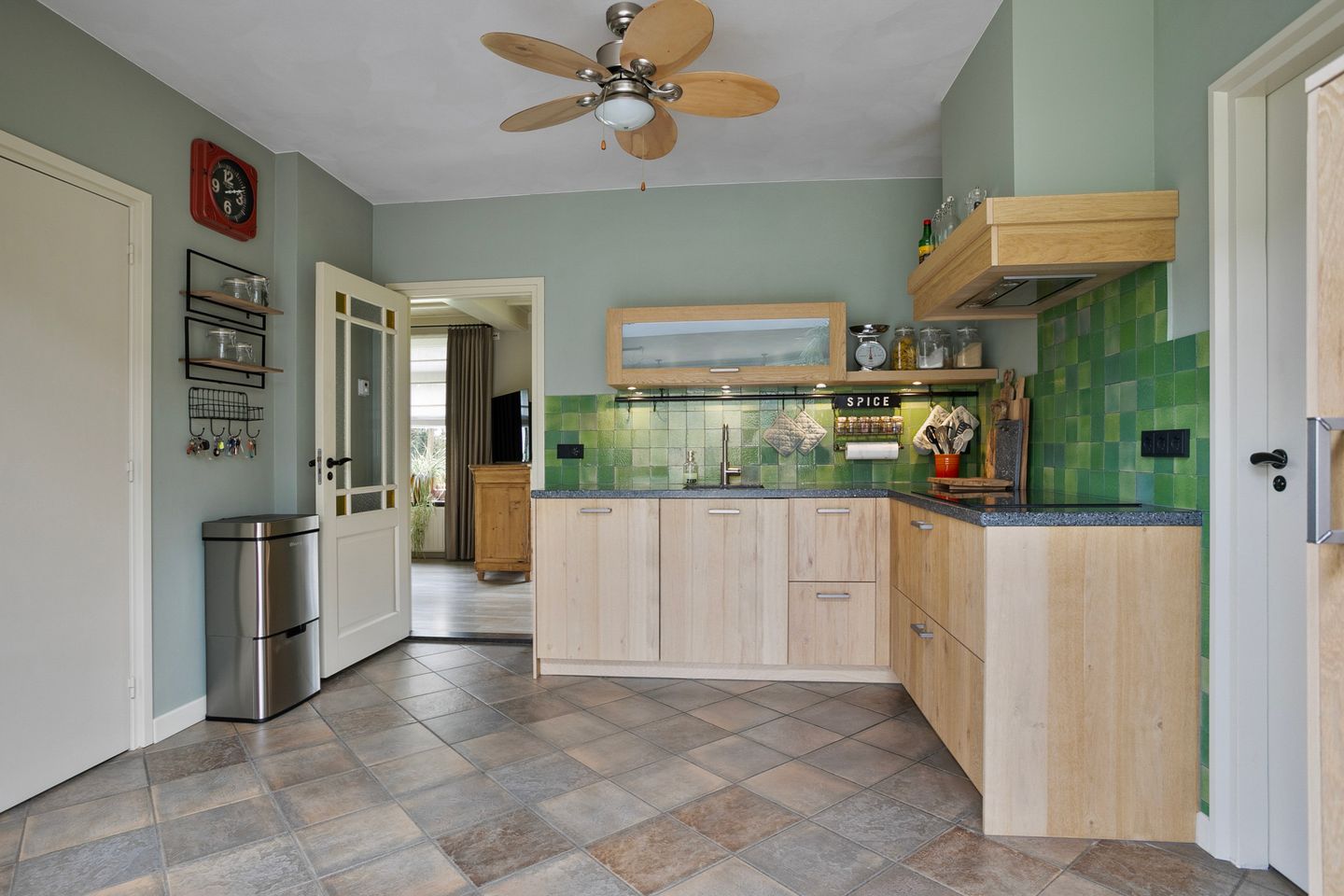 Foto 19 van Americaanseweg 80