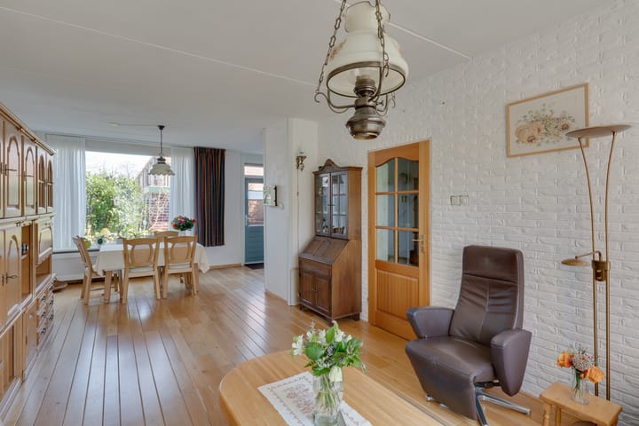 Foto 5 van Briljant 77