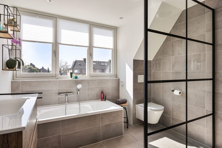 Foto 21 van Adenauerlaan 84