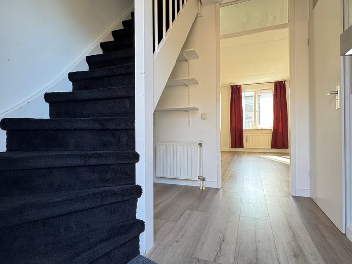 Foto 10 van Burg. Van Houdtplein 8